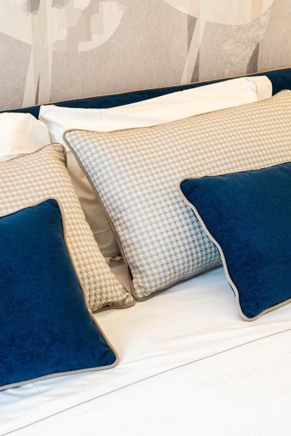 Donna Giacinta Blu Luxury Flat Apartment Bari Exterior foto